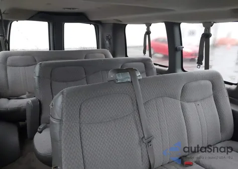 2005 Chevrolet Express из США, поврежденный, VIN 1GAHG35U851244033